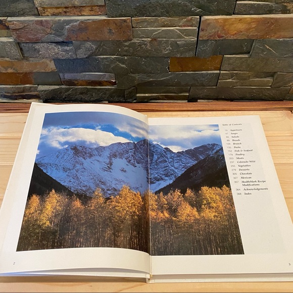 Crème de Colorado Cookbook - The Junior League of Denver, Incorporated - Picture 4 of 16